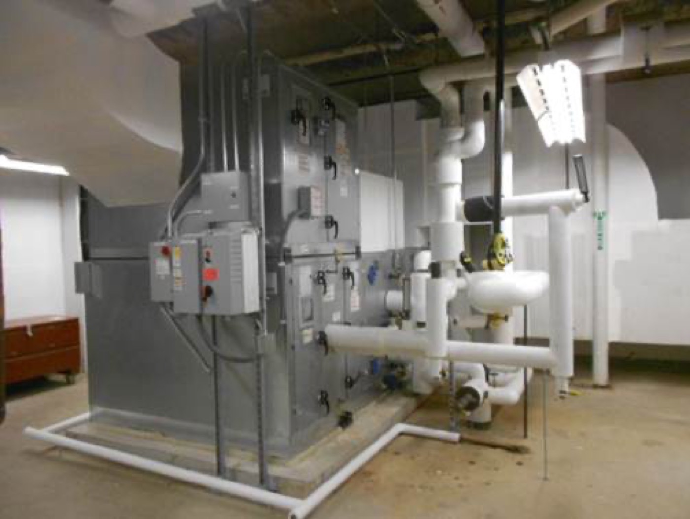 Air handling unit installation in a mechanical room