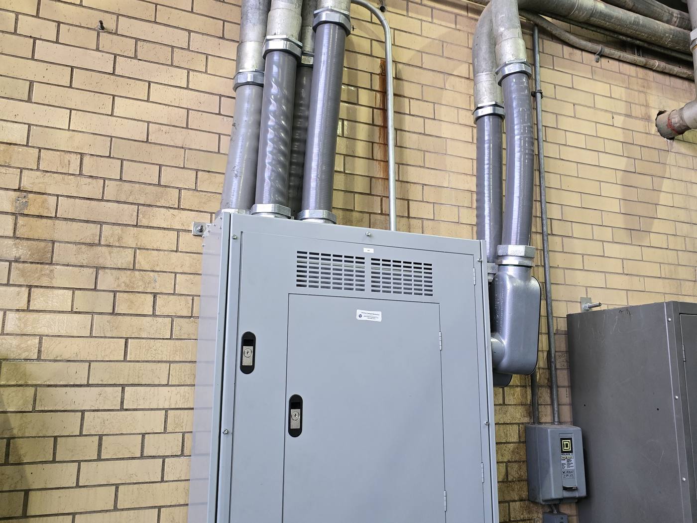 Seismically braced electrical conduit and panels